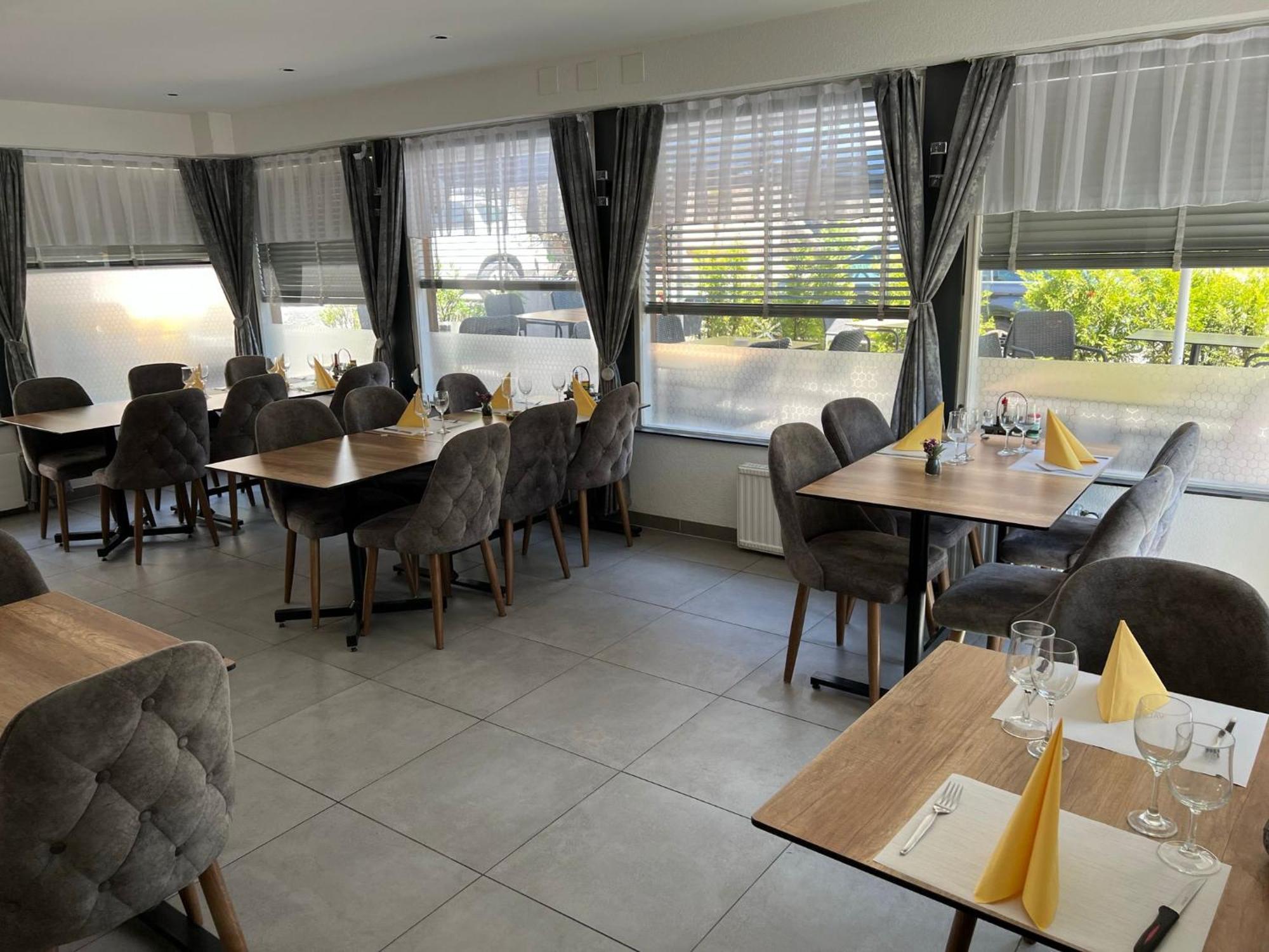 Hotel Restaurant Du Moulin Fleurier Dış mekan fotoğraf